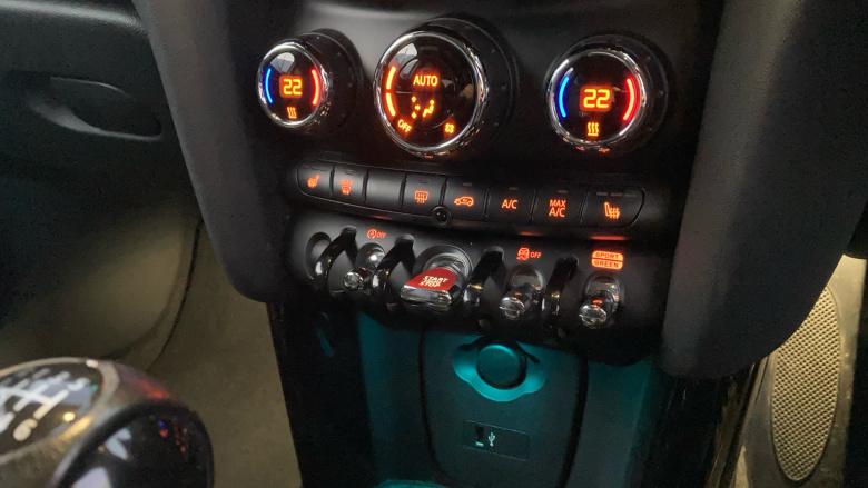 MINI Hatchback 1.5 Cooper Exclusive II 3dr Petrol Hatchback